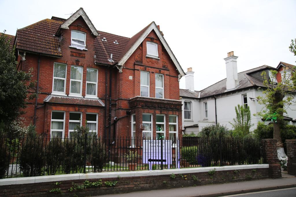 A Gosport Inn - Free Parking Экстерьер фото